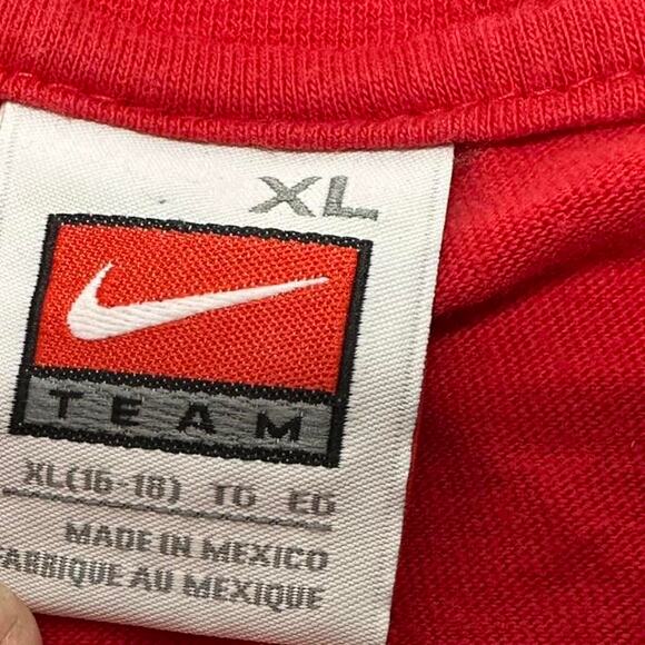 Nike Women’s 90s Retro Vintage V Neck T Shirt Size XL - Picture 2 of 4